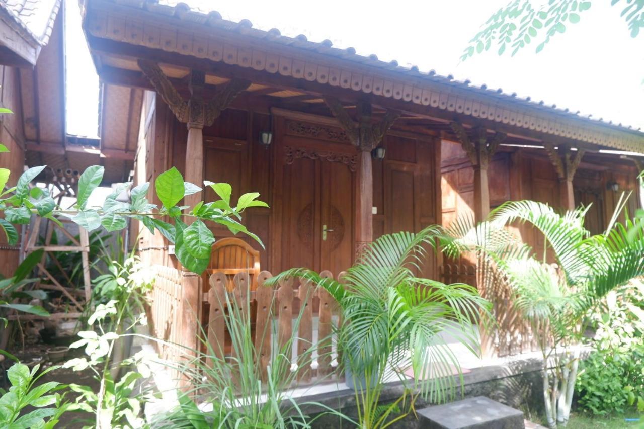 Satria House Amed Hotell Eksteriør bilde