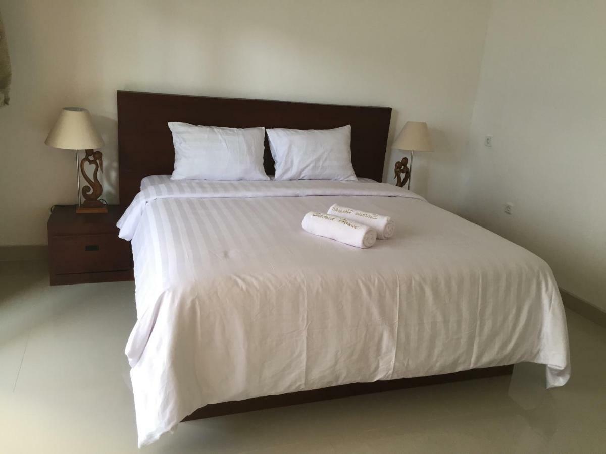 Satria House Amed Hotell Eksteriør bilde